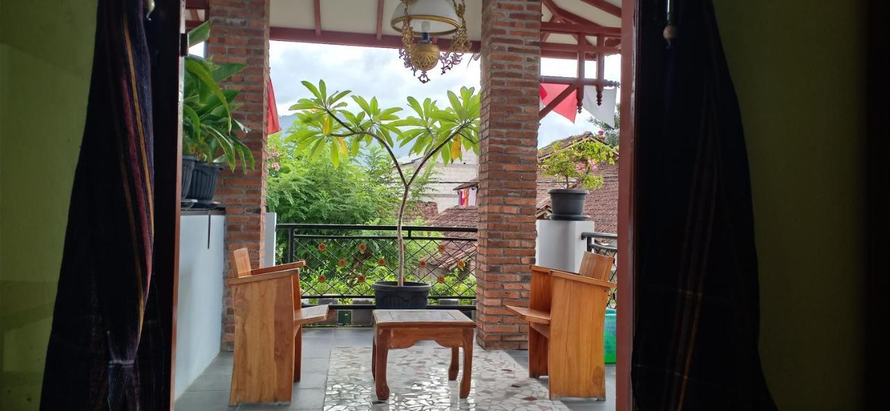 Ada Homestay Magelang Exterior foto